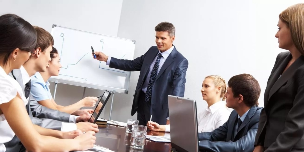 Страховой агент​​